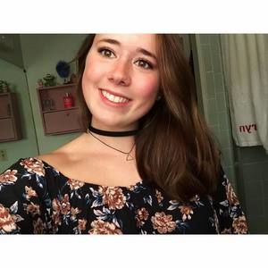 Meet your Posher, Leah